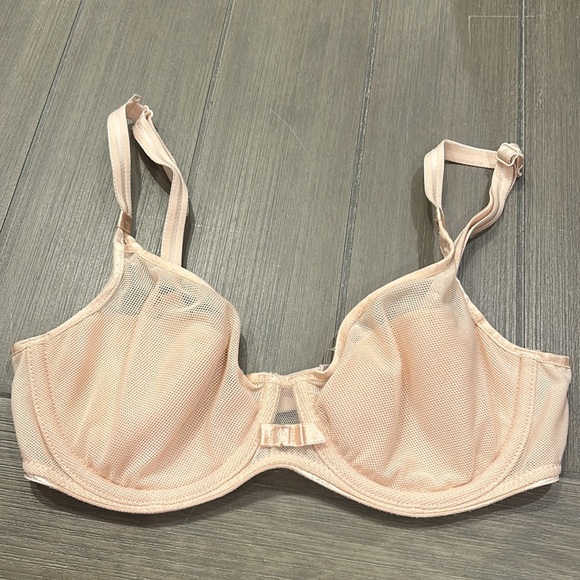 Chantelle Aeria Convertible Bra - Picture 2 of 11